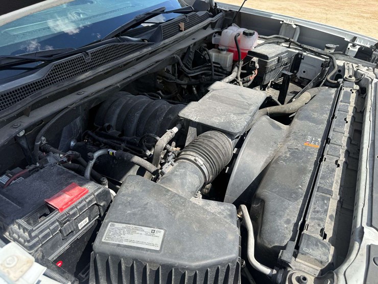 2020-chevrolet-3500-image-36