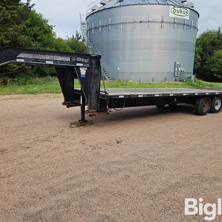 2008 TITAN 20