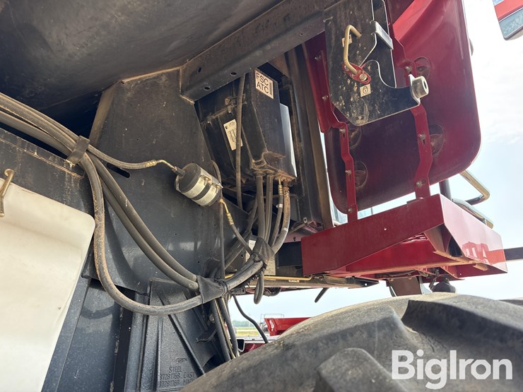 2011-case-ih-7120-image-13