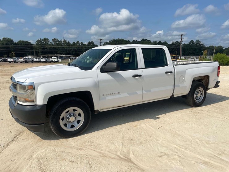 2016-chevrolet-silverado-1500-image-1