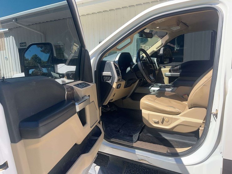 2017-ford-f250-image-11