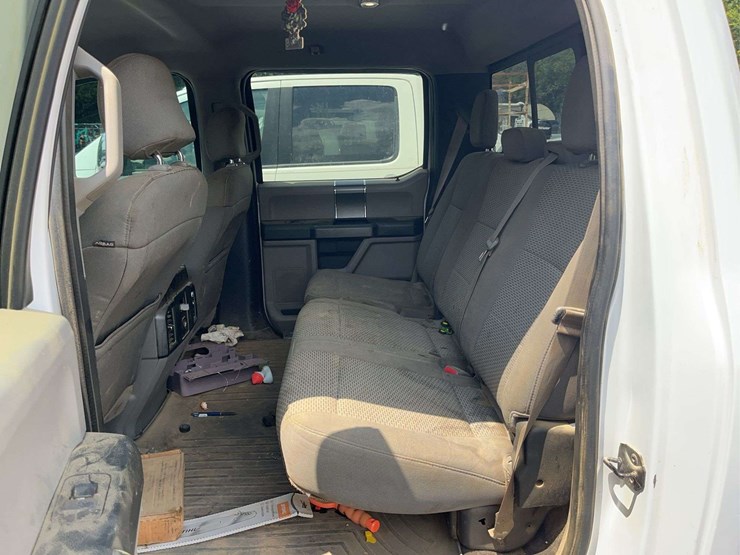 2016-ford-f150-image-26