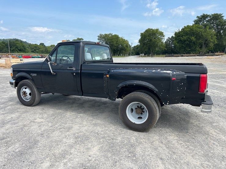 1995-ford-f350-image-2