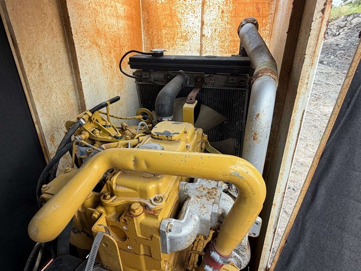 caterpillar-75-kw-image-21