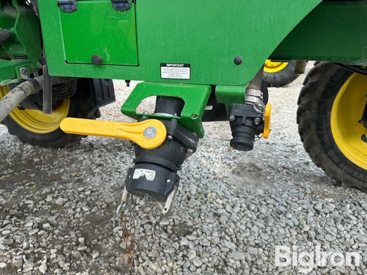 2020-john-deere-r4038-image-15