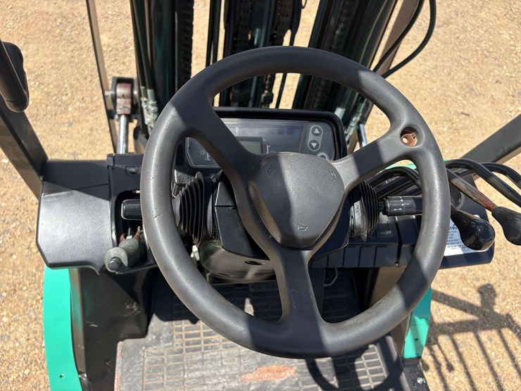 mitsubishi-fg25n-image-15