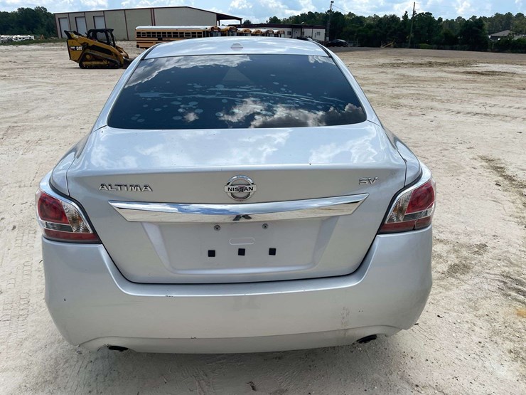 2015-nissan-altima-sv-4-door-sedan-(163,832-miles)-image-6