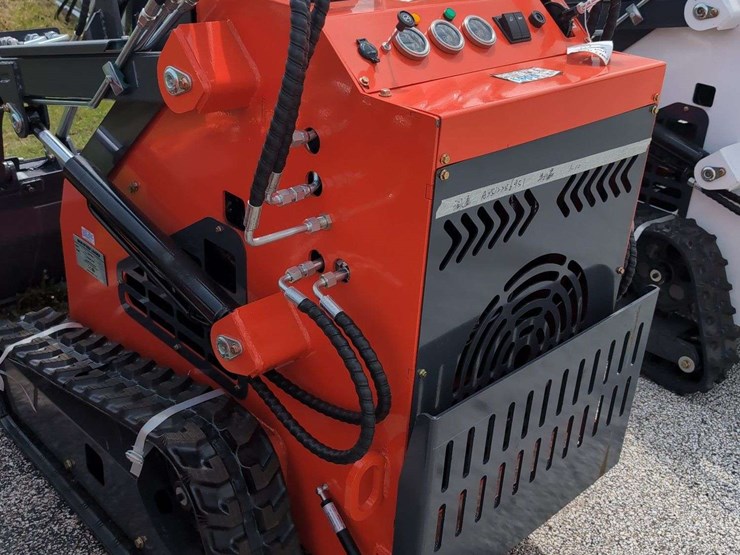 zjg-mini-skid-steer-loader-zj-380-(red)---15hp-image-7