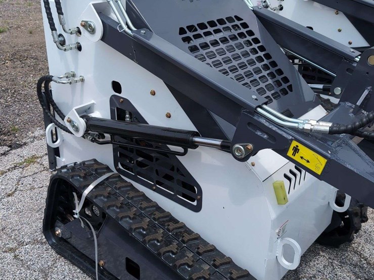 zjg-mini-skid-steer-loader-zj-380-(white)---15hp-image-2
