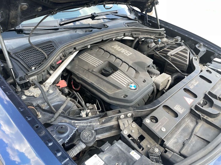 2011-bmw-x3-image-8
