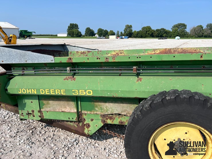 john-deere-350-image-12