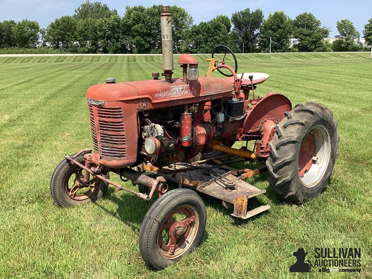 1946-farmall-a-2wd-tractor-w/woods-belly-mower-image-1
