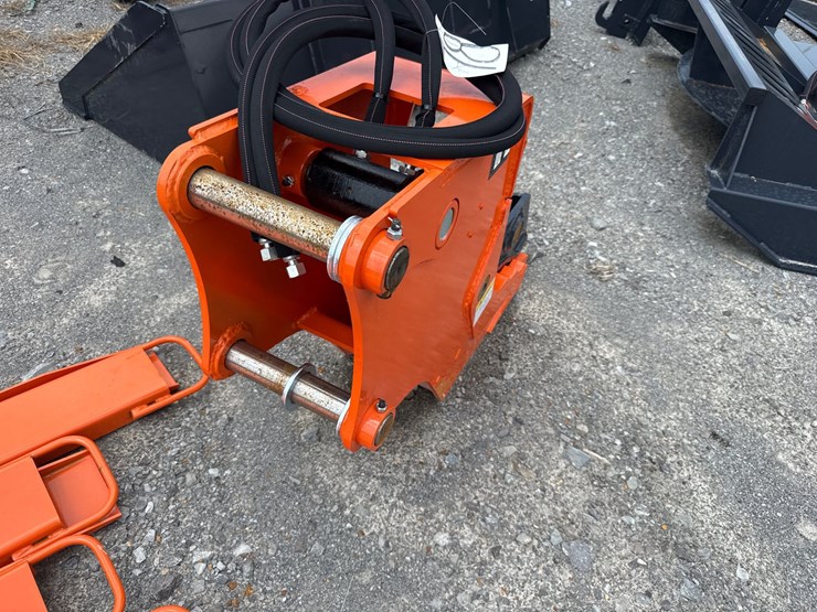#78-•-excavator-hydraulic-clamp-image-4