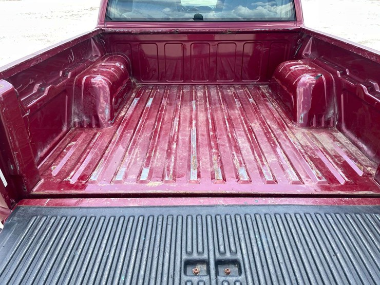 2002-chevrolet-s10-image-15