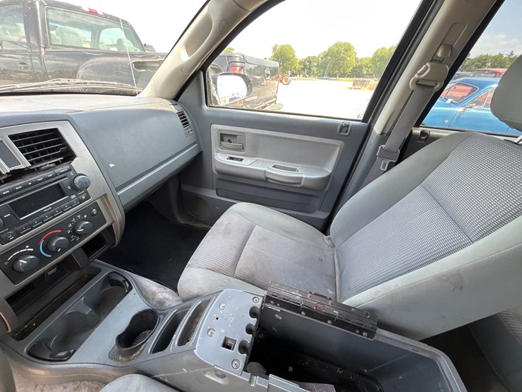 2007-dodge-dakota-image-10
