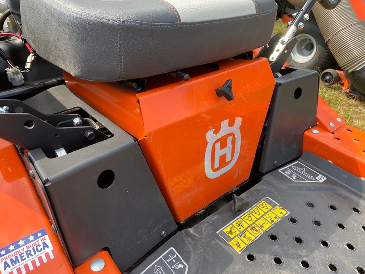 #7957-•-husqvarna-xcite-z345-zero-turn-lawn-mower-image-15