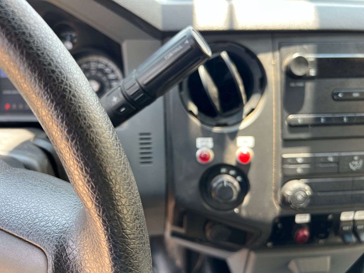 2015-ford-f550-image-33