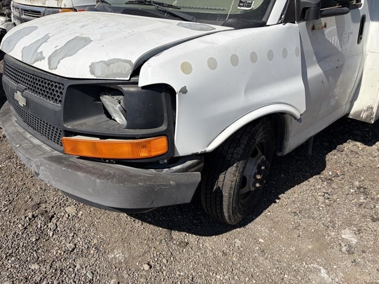 2006-chevrolet-express-g3500-image-7