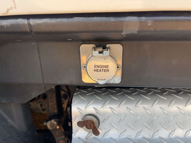 2022-kenworth-t680-image-44