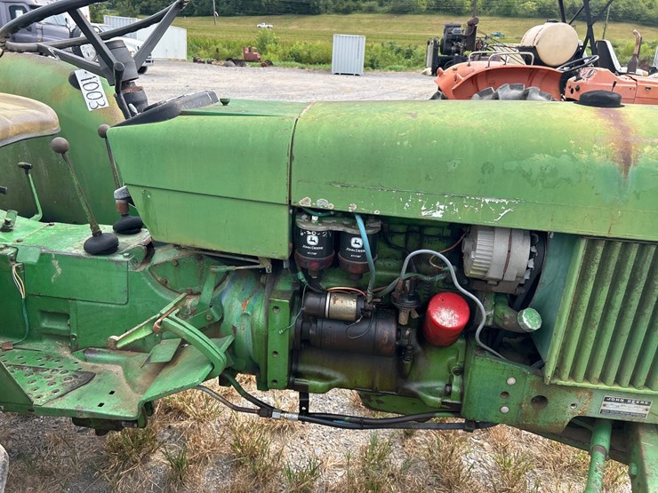 john-deere-820-image-7