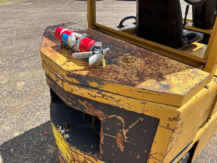caterpillar-v50d-image-16
