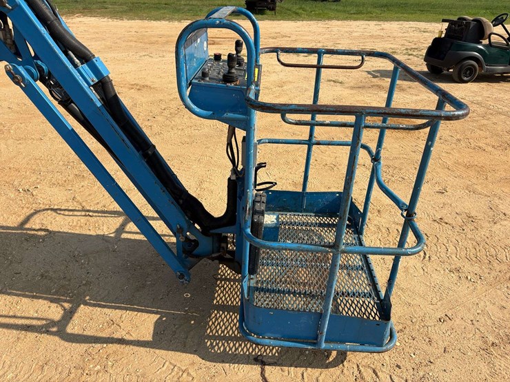 2012-genie-z40/23n-image-37