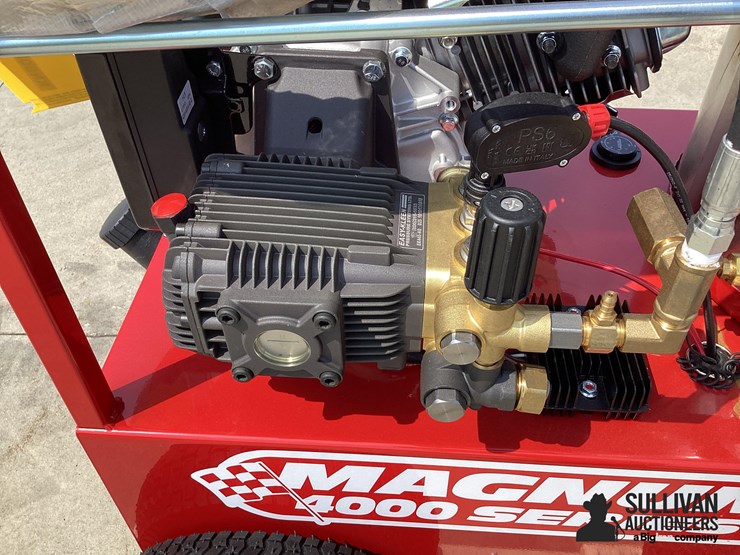 2026-magnum-4000-series-hot-water-pressure-washer-image-16