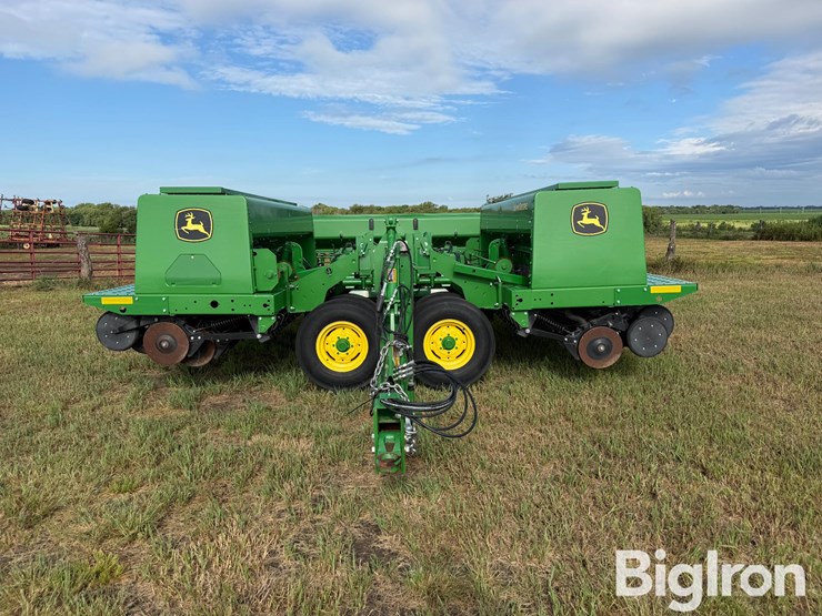 2020-john-deere-455-image-2