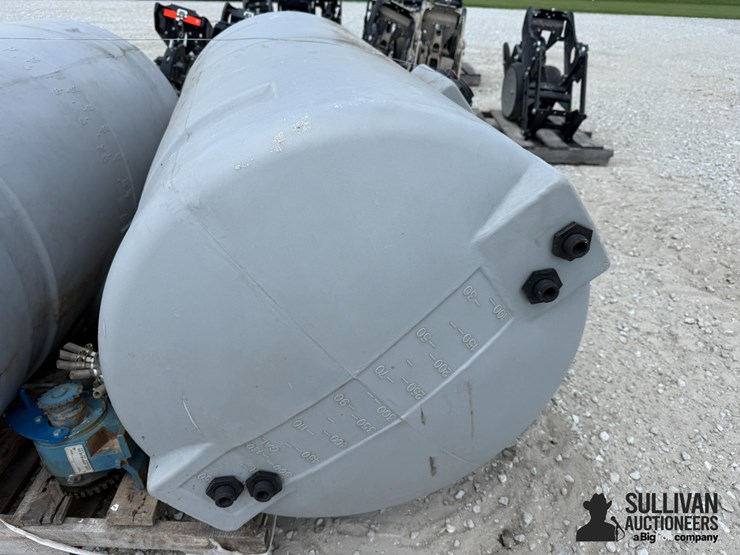 kinze-150-gal-liquid-fertilizer-tanks-image-9