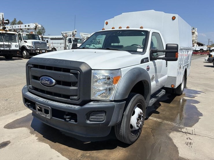 2015-ford-f450-sd-image-1