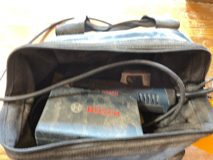 #10162-•-bosch-angle-grinder-image-3