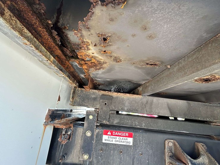 2011-international-durastar-4300-image-25