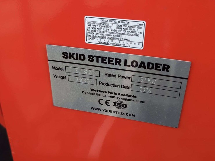 zjg-mini-skid-steer-loader-zj-380-(red)---15hp-image-8