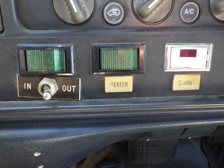 1997-chevrolet-3500-image-35