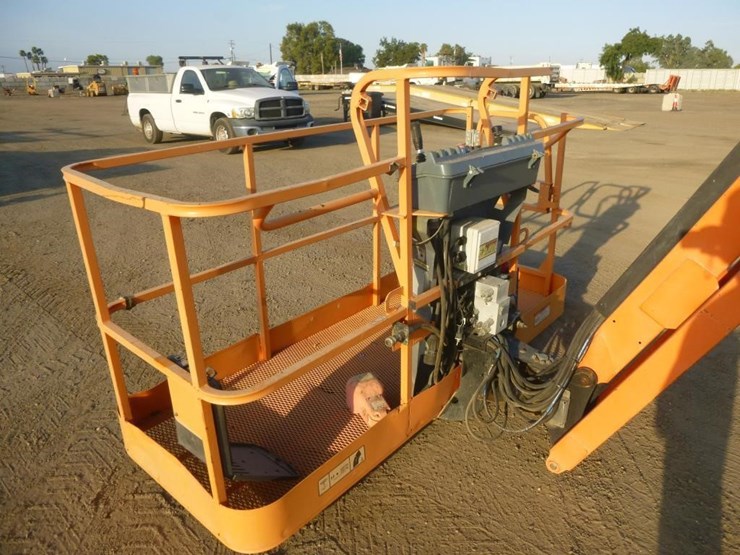 2013-jlg-860sj-image-8