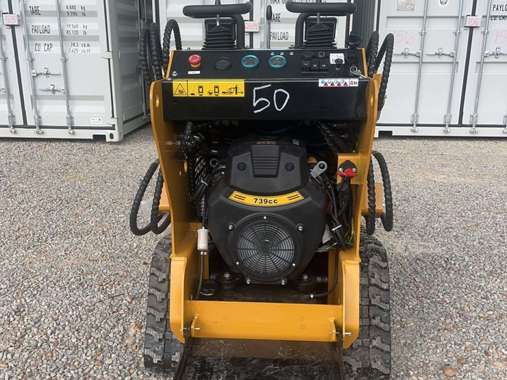 agt-compact-track-loader-image-6