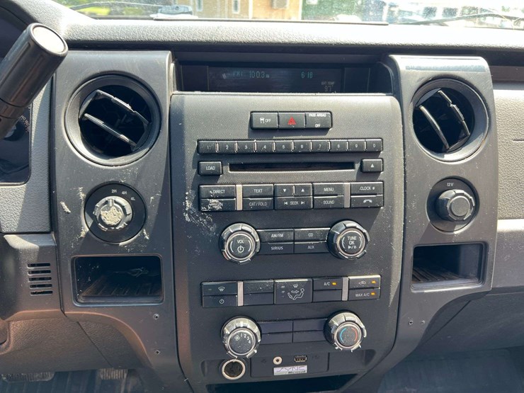 2011-ford-f150-image-33