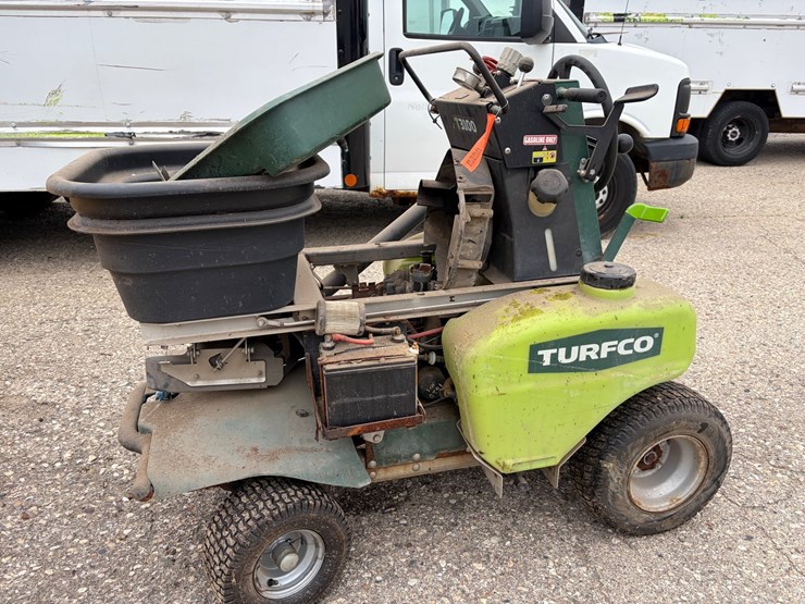 #8389-•-turfco-t3100-spreader-image-3