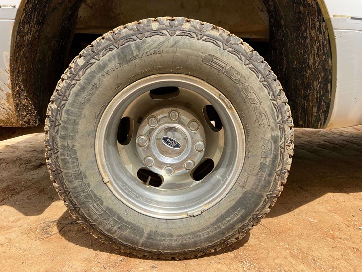 2005-ford-f350-image-19