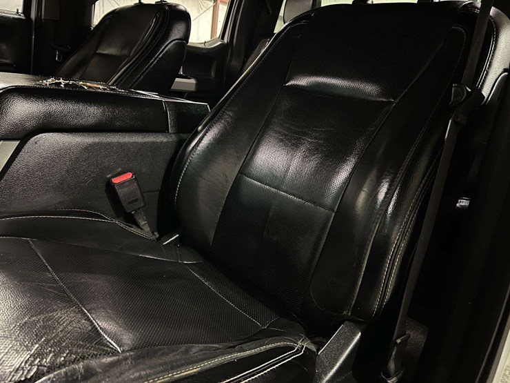 2017-ford-f250-lariat-image-27
