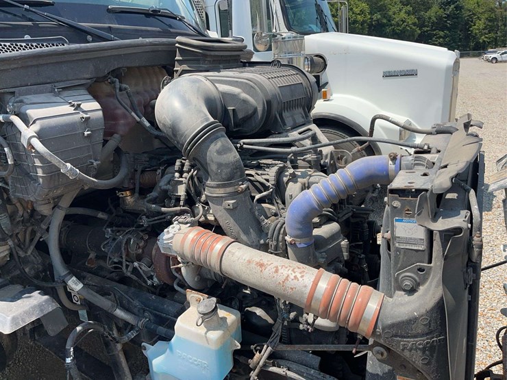 2022-kenworth-t680-image-43