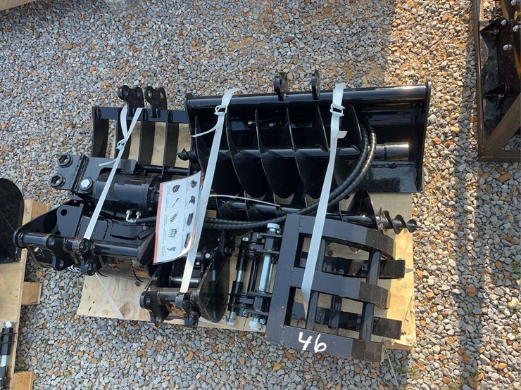 (9)-agt-mini-excavator-attachments-image-2
