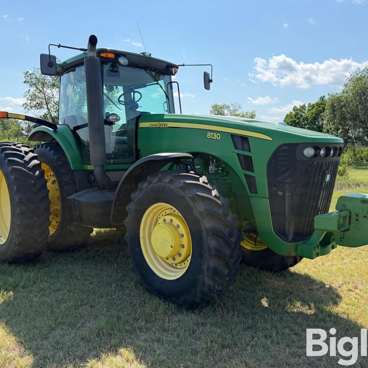 JOHN DEERE 8130