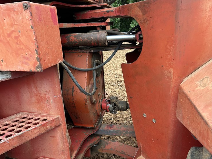case-ih-t4586-image-23
