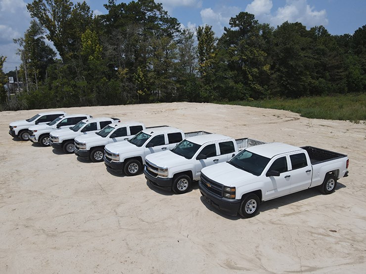 2019-chevrolet-silverado-1500-image-1