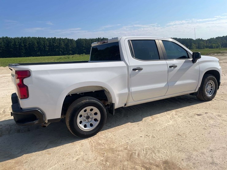 2019-chevrolet-silverado-1500-image-3