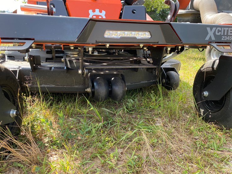 #7957-•-husqvarna-xcite-z345-zero-turn-lawn-mower-image-18
