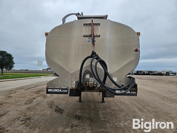 2014-walinga-hat-47-44102-tri/a-bulk-aluminum-feed-trailer-image-2
