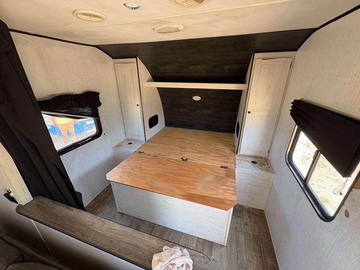 2022-heartland-trailrunner-29'-bumper-pull-travel-trailer-image-15