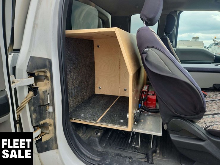 2020-ford-f350-image-16